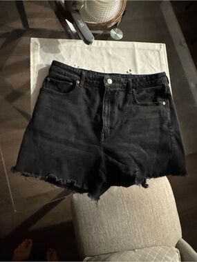 90s AE Black Denim Cutoff Shorts with Raw Hem